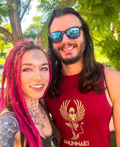 Instagram post by @flower.friendly