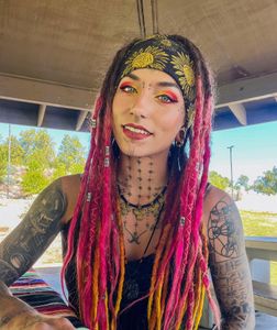 Instagram post by @flower.friendly