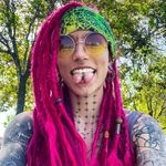 @flower.friendly Instagram Profile