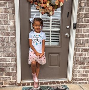 Instagram post by @hellokenice