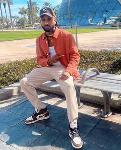 Instagram post by @niko.1991