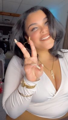 Instagram post by @thearialex