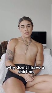 Instagram post by @theebooblessbabe