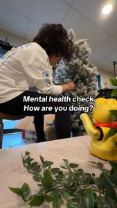 Instagram post by @theebooblessbabe