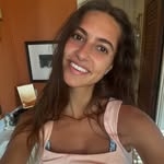 @reneeenoe Instagram Profile