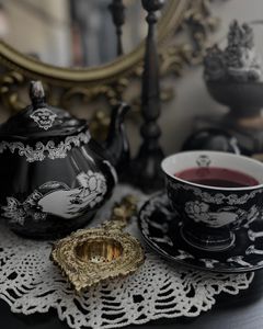 Instagram post by @britt_a_brac