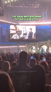 Instagram post by @worstanthony