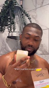 Instagram post by @dejimorafa