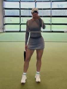 Instagram post by @elinasinz