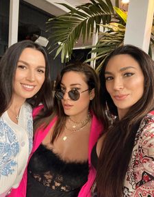 Instagram post by @sallygolanofficial