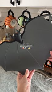 Instagram post by @momminwithmeg