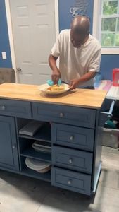 Instagram post by @van_ronnee