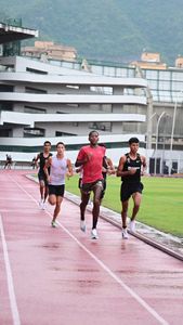 Instagram post by @runningwithlucho