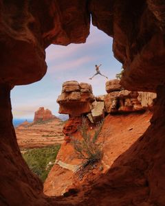 Instagram post by @bellakess