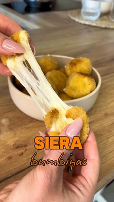 Instagram post by @helenarobezniece