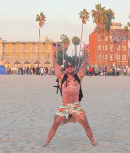 Instagram post by @lookingatcarlos