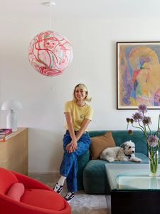 Instagram post by @lizziearmanto