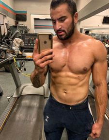 Instagram post by @bchanfit_