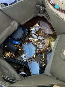 Instagram post by @shelbicarlynn