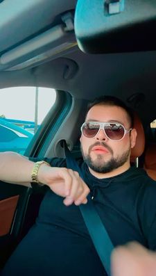 Instagram post by @jayzamano