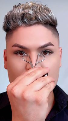 Instagram post by @marcialmakeup