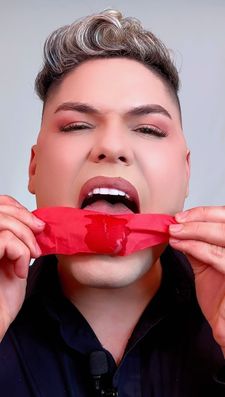 Instagram post by @marcialmakeup