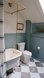 Instagram post by @byhilaryrose