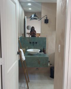 Instagram post by @jessicatcouture