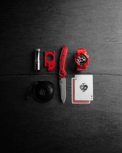 Instagram post by @every.day.minimalist