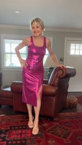 Instagram post by @dolphinine