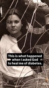 Instagram post by @dolphinine