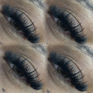 Instagram post by @__lashedbylyn