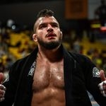 @yanpicapau Instagram Profile