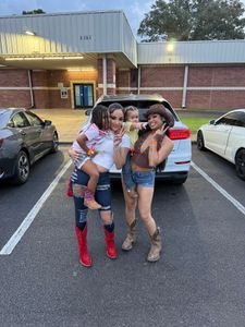 Instagram post by @gorggeeoussss