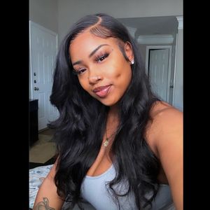 Instagram post by @whoistroia