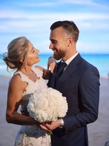 Instagram post by @renchyb