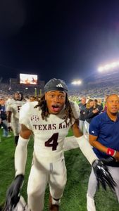 Instagram post by @8.wlee