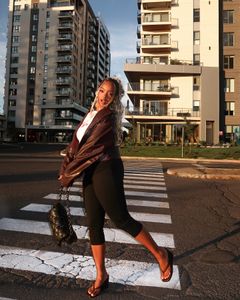 Instagram post by @theealiona