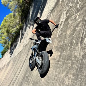 Instagram post by @surronster