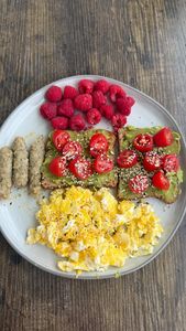 Instagram post by @fitness.with.izz