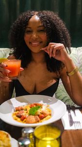 Instagram post by @khaseycandy