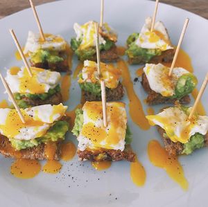 Instagram post by @mirooyeats