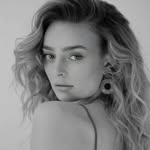 @laurasxe Instagram Profile