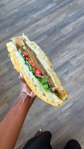 Instagram post by @veganzinga