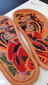 Instagram post by @21grams_leathergoods