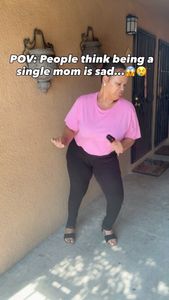 Instagram post by @themomlatrice