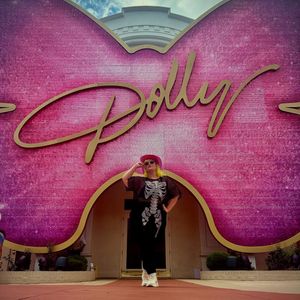 Instagram post by @myawithenvy