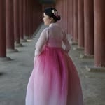 @_julieatery Instagram Profile