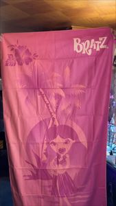 Instagram post by @lookinbratz