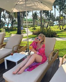 Instagram post by @_romeliia